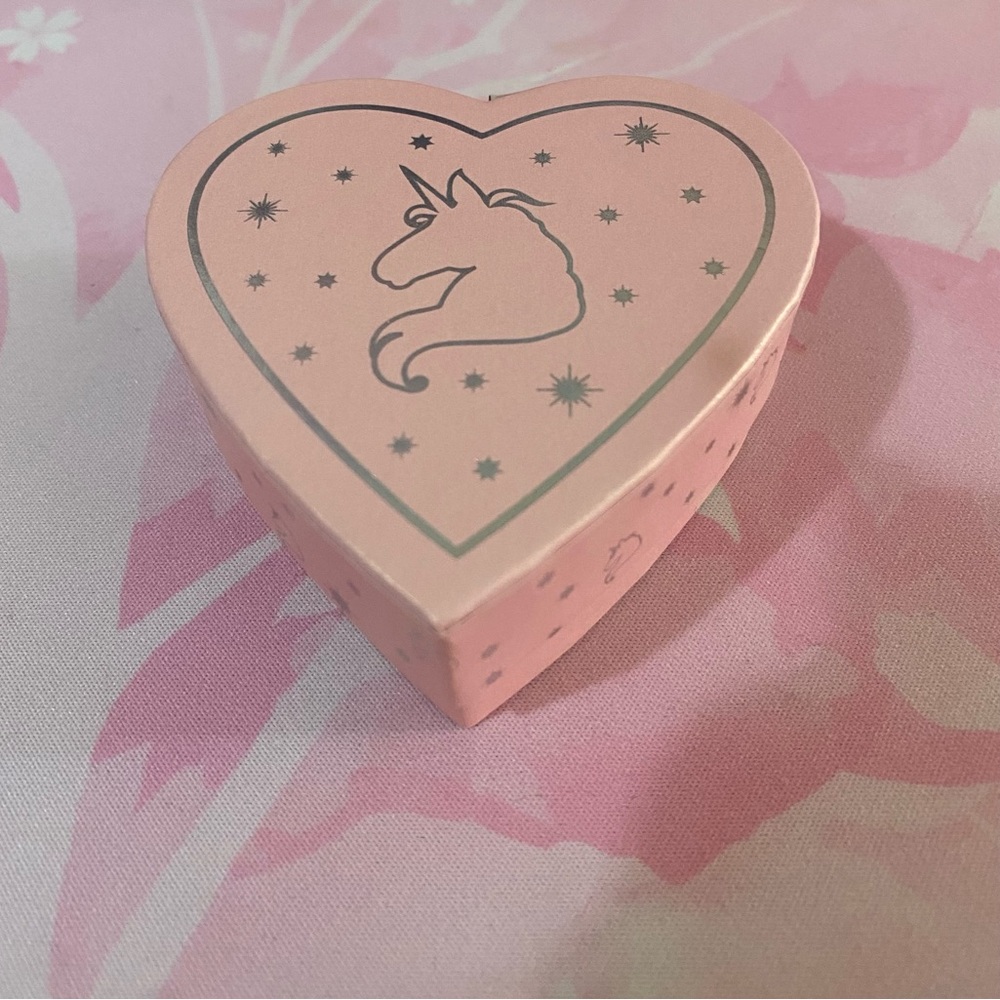 I Heart Revolution Heart Highlighter in Unicorn Heart